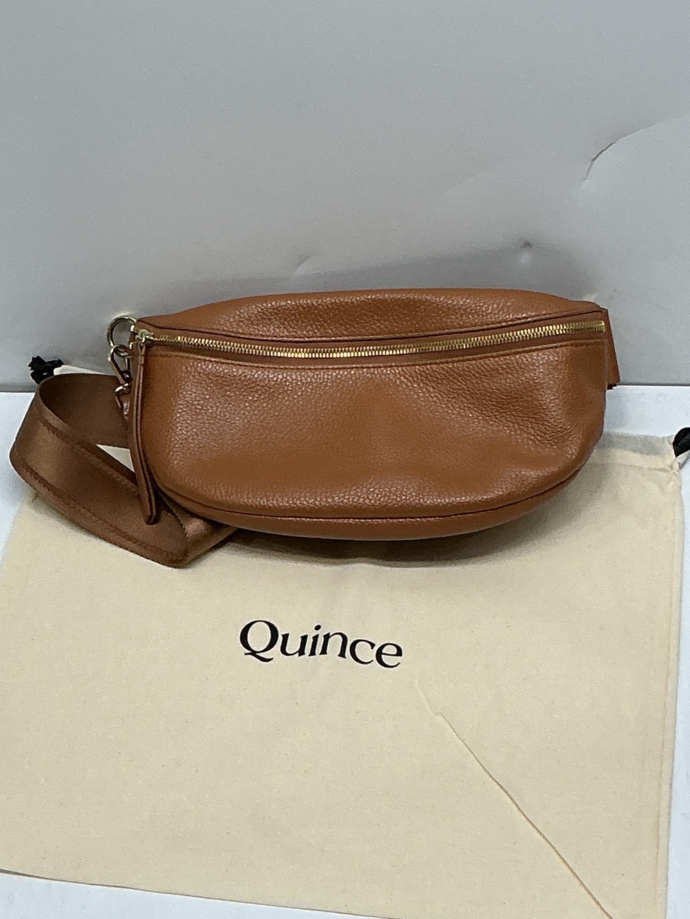 Quinn Sling Bag